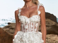 Корсетна сукня з квітковим декором в білому кольорі <span>Gloria</span>