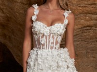 Корсетна сукня з квітковим декором в білому кольорі <span>Gloria</span>