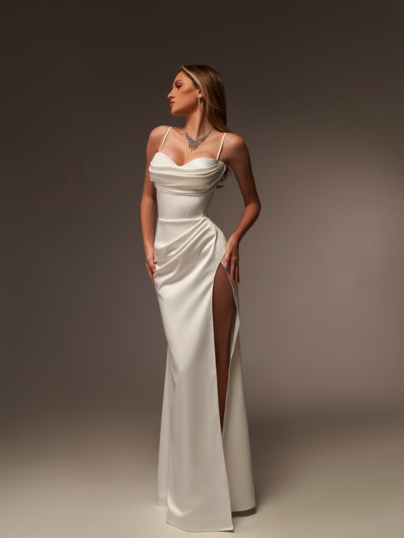 Біла Корсетна сукня "Moonlit Whisper"