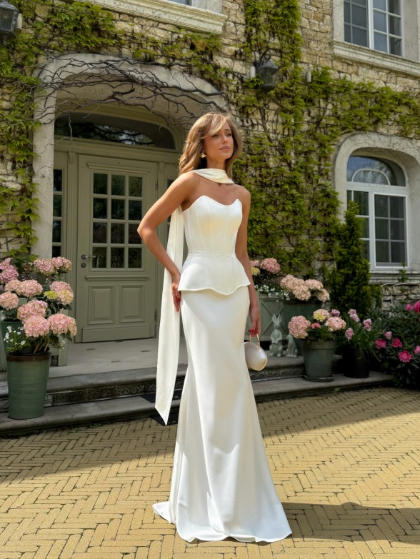 Атласний комплект в білому кольорі "Janelle"