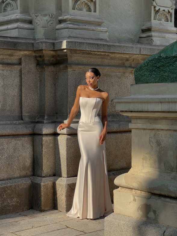 Світло-бежева атласна спідниця "Pearl skirt"