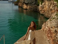 Корсетна сукня в кольорі айворі <span>Moonlit Whisper</span>