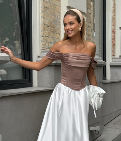 Спідниці для університету: від класики до трендів