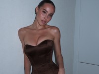 Атласний корсет в коричневому кольорі <span>Scarlet</span>