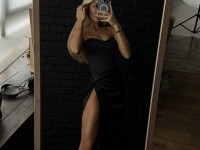 Black Set (Corset + High-Slit Skirt) <span>Scarlet</span>