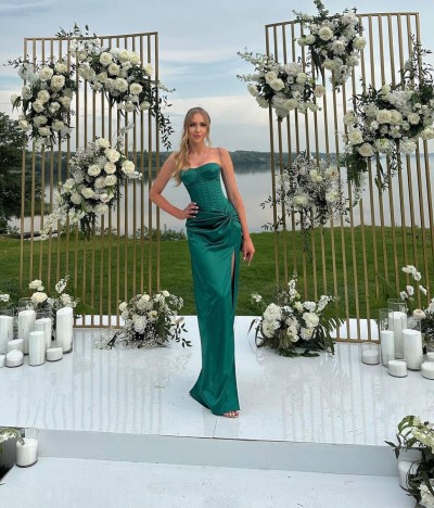 Оновлюємо гардероб до 1 вересня: стильні сукні та спідниці