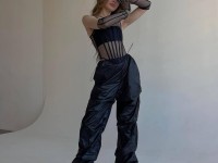 Чорний прозорий корсет без чашок <span>T-shirt</span>