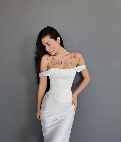 Як вибрати корсет для випускної сукні